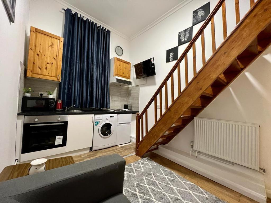 Modern Studios Queenspark Londres Extérieur photo