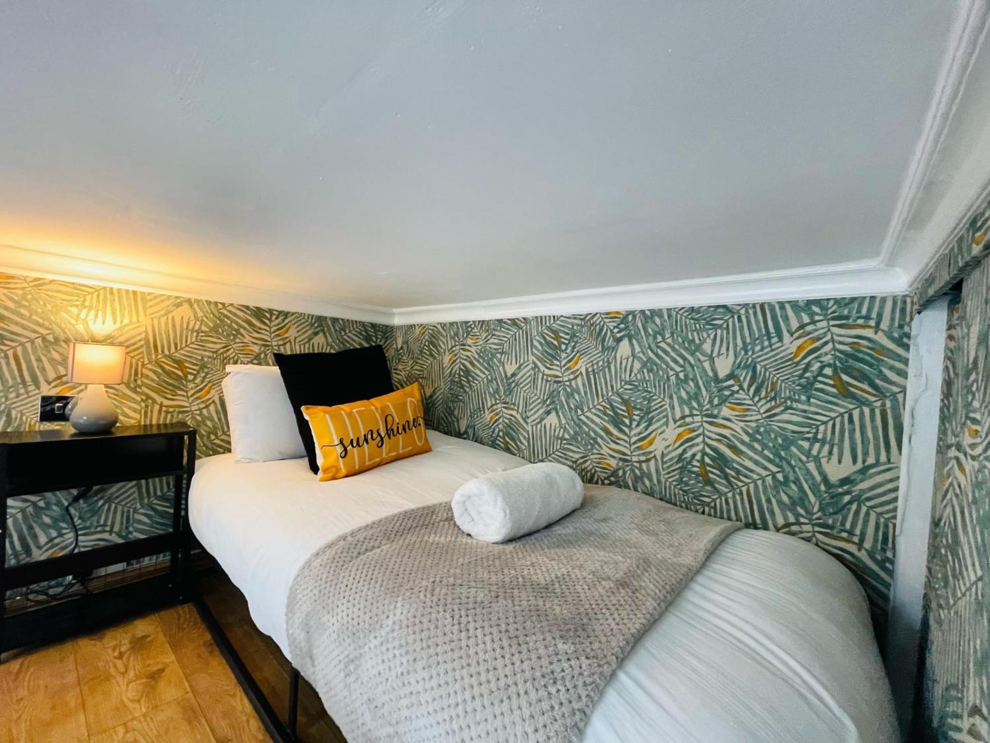 Modern Studios Queenspark Londres Chambre photo