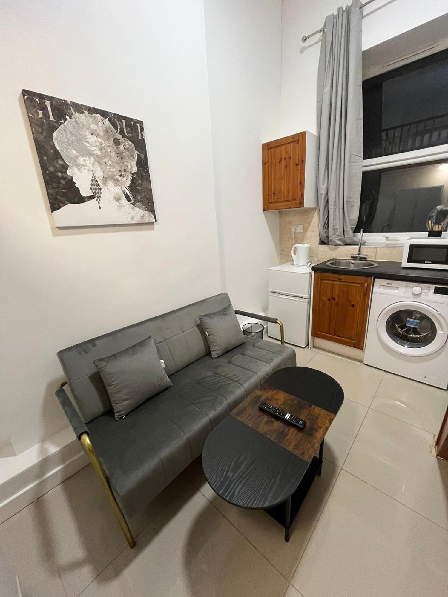 Modern Studios Queenspark Londres Chambre photo