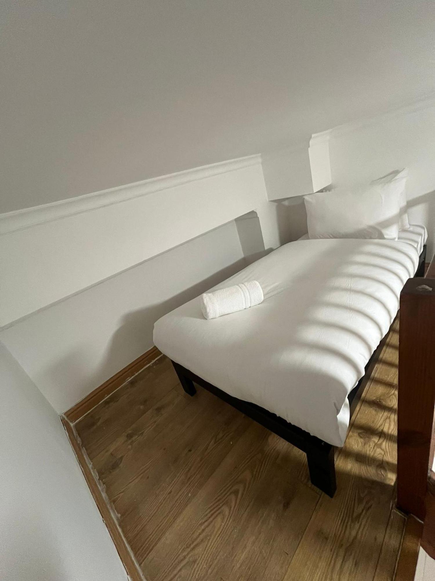 Modern Studios Queenspark Londres Chambre photo