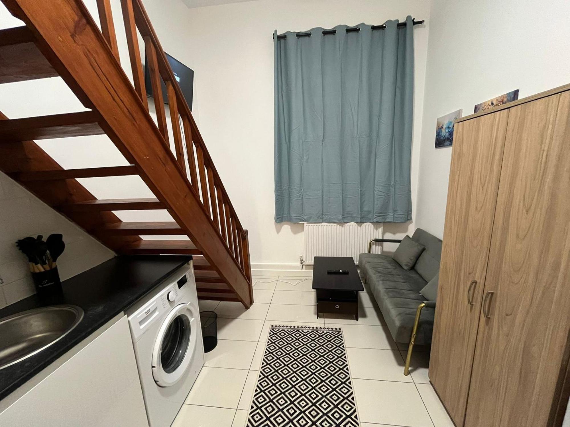 Modern Studios Queenspark Londres Chambre photo