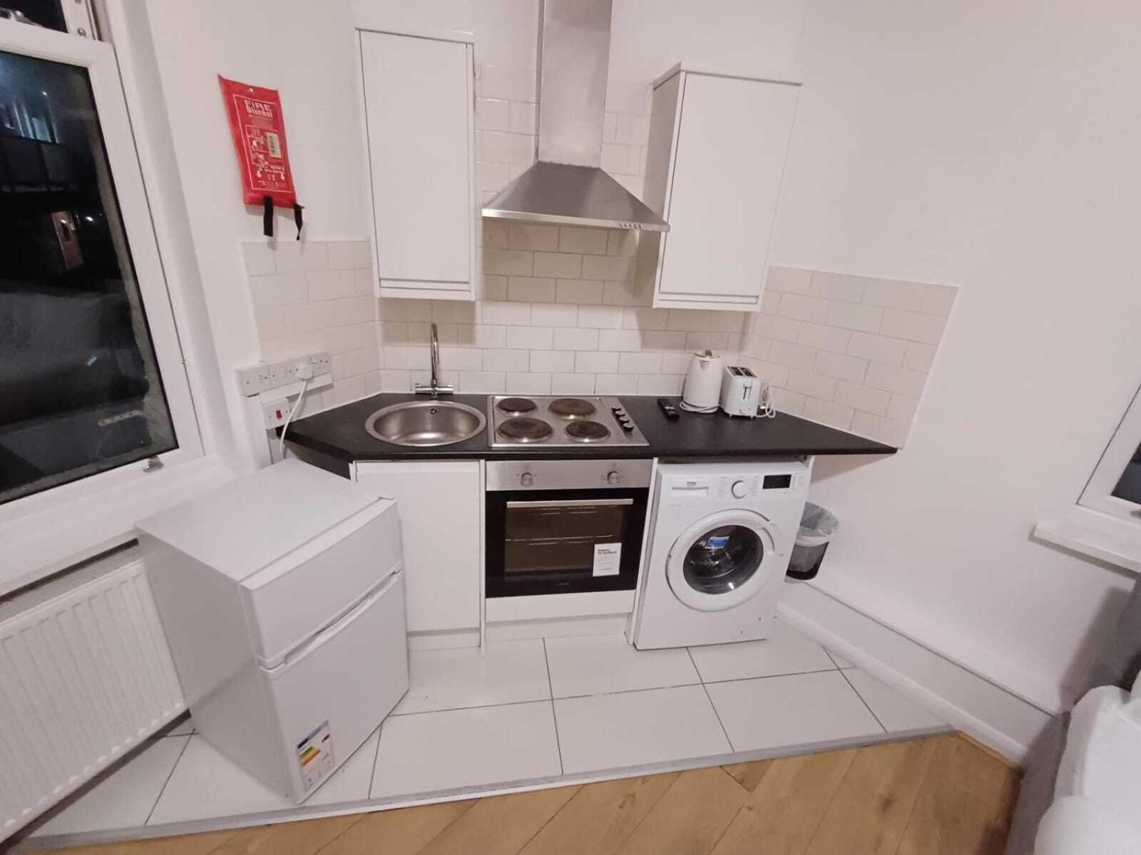 Modern Studios Queenspark Londres Chambre photo