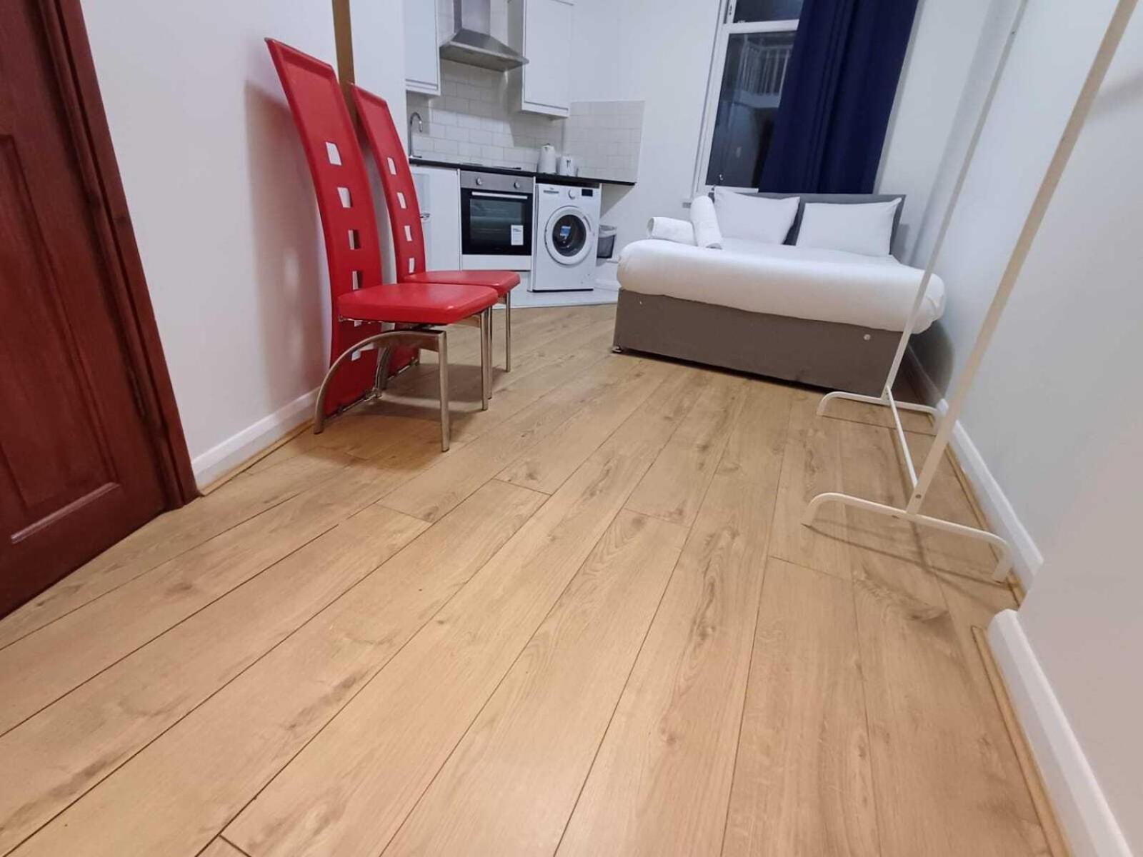 Modern Studios Queenspark Londres Chambre photo