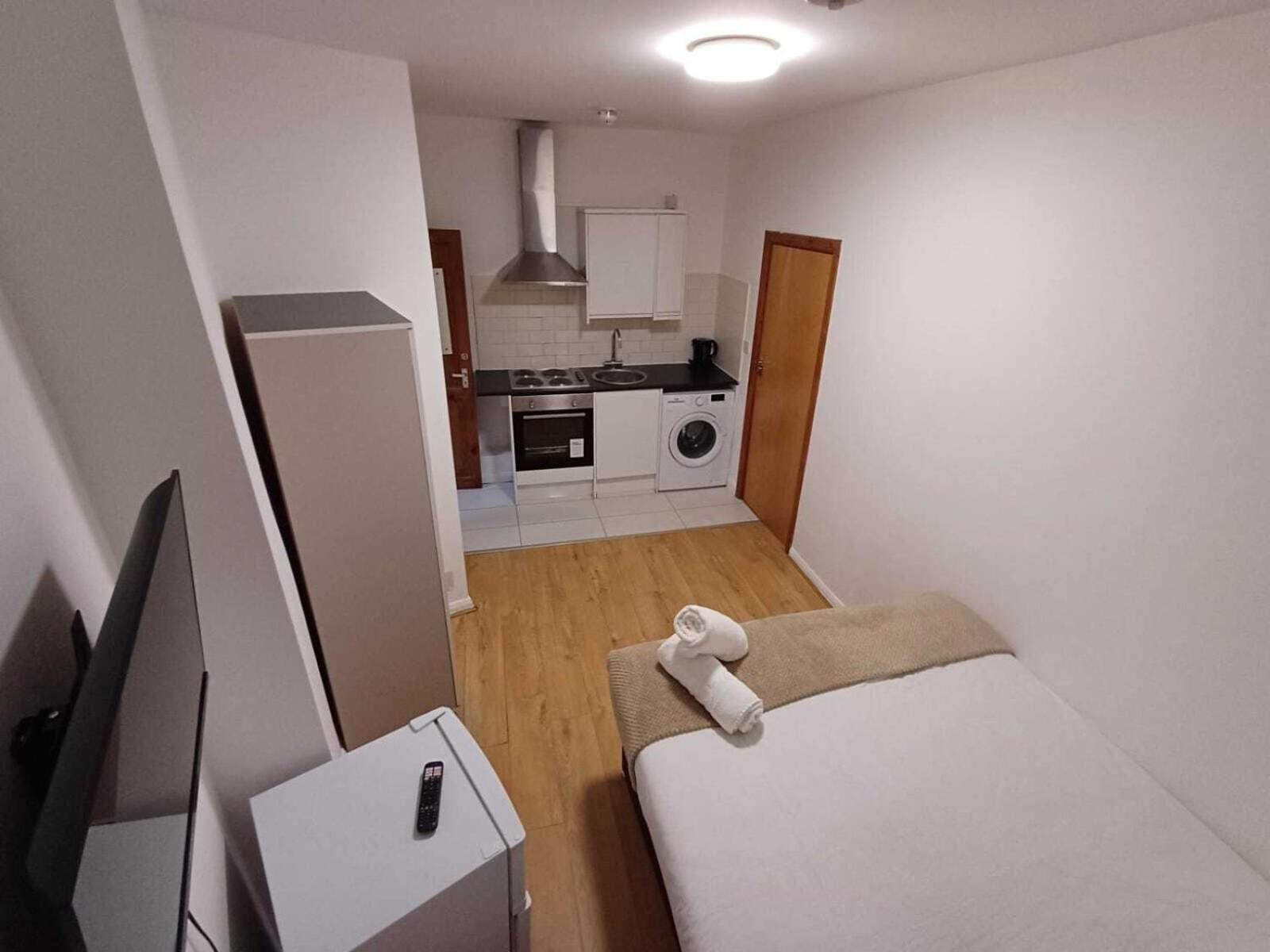 Modern Studios Queenspark Londres Chambre photo