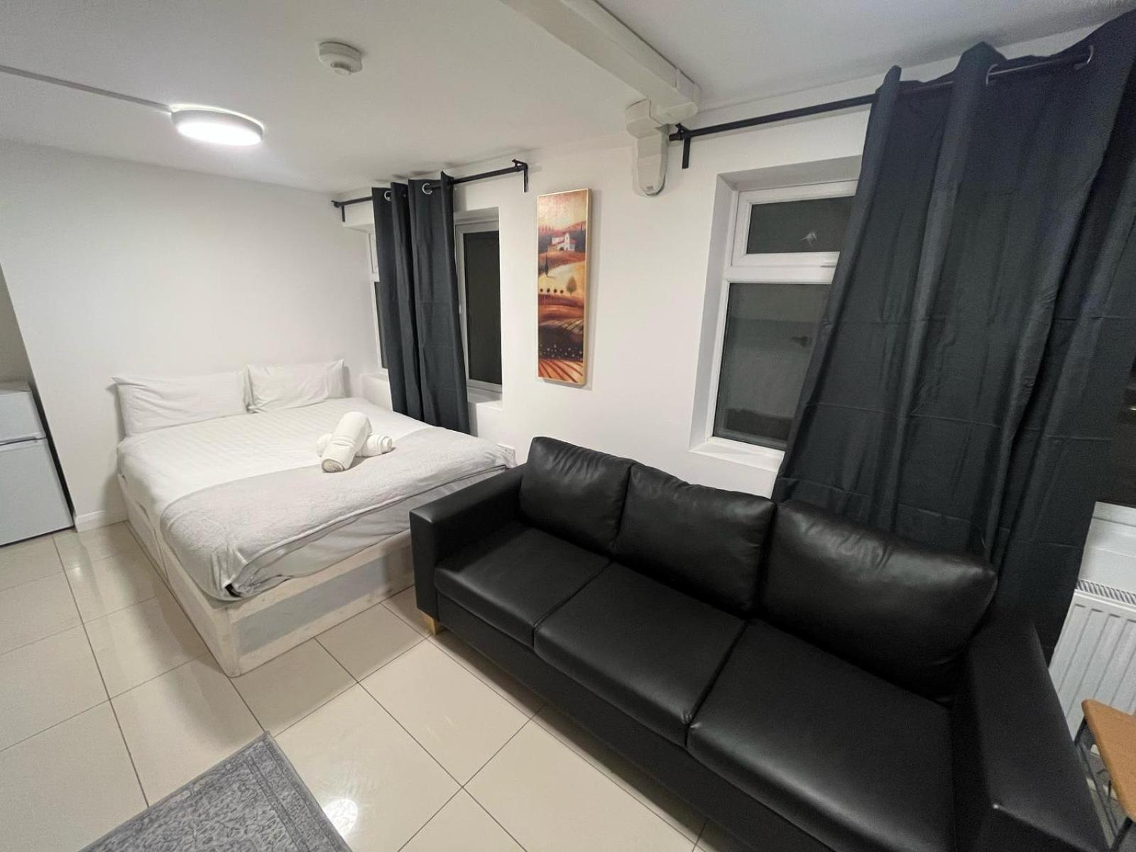 Modern Studios Queenspark Londres Chambre photo