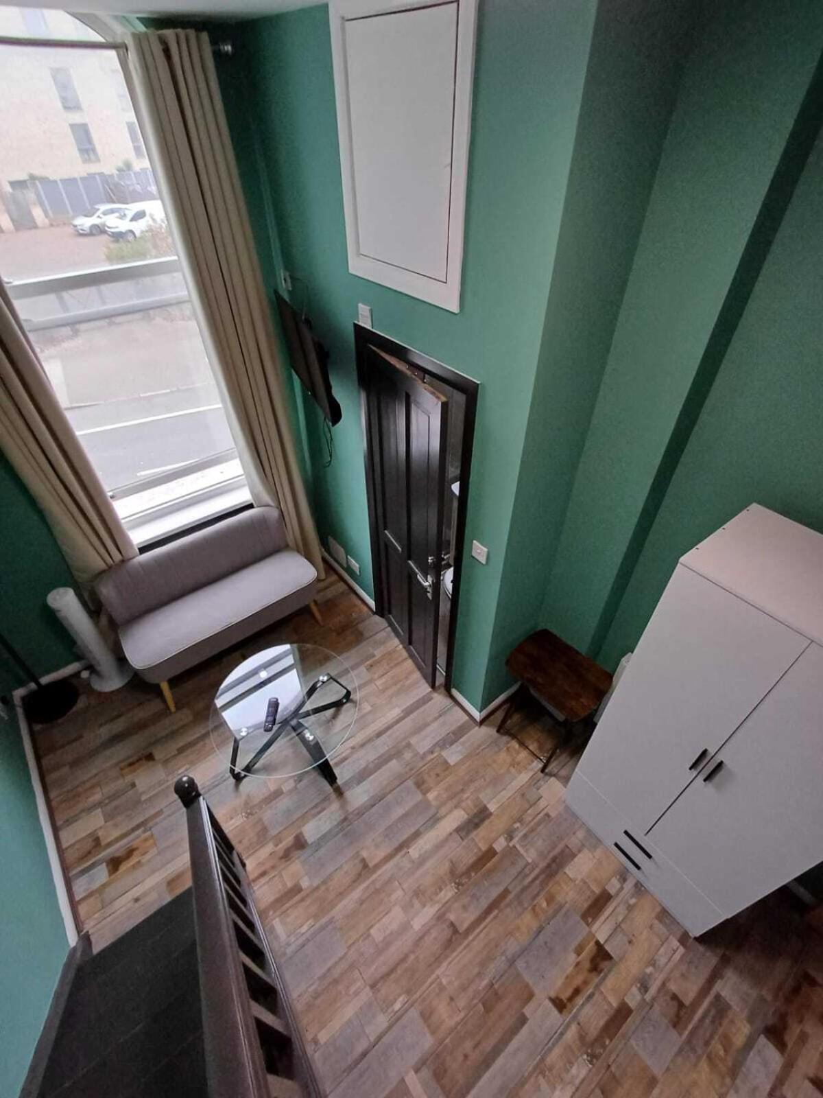 Modern Studios Queenspark Londres Chambre photo